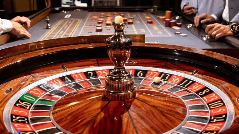 Studio live dealer modrith dengan dealer profesional dan multi-kamera untuk Card Games